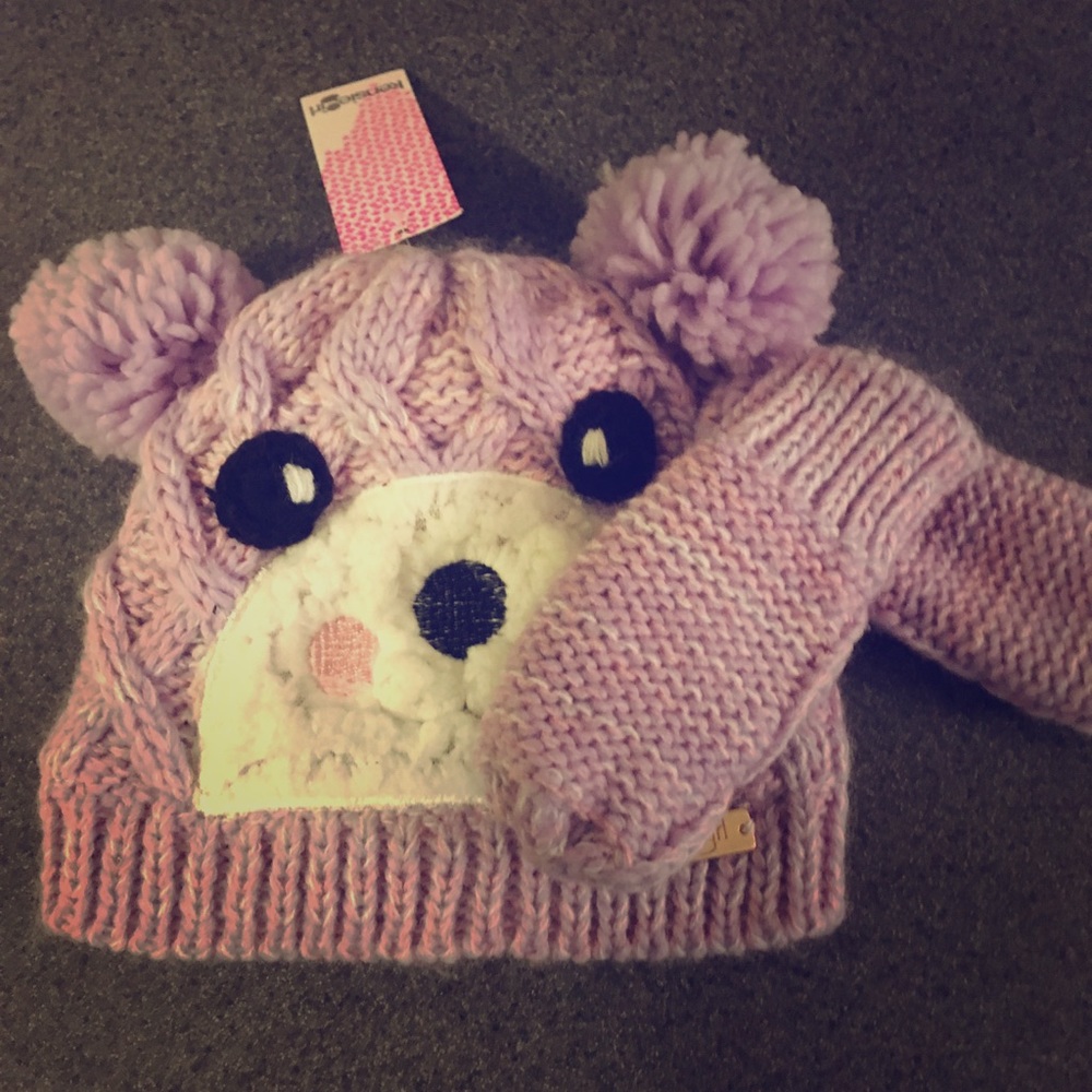 Knitted hat and gloves